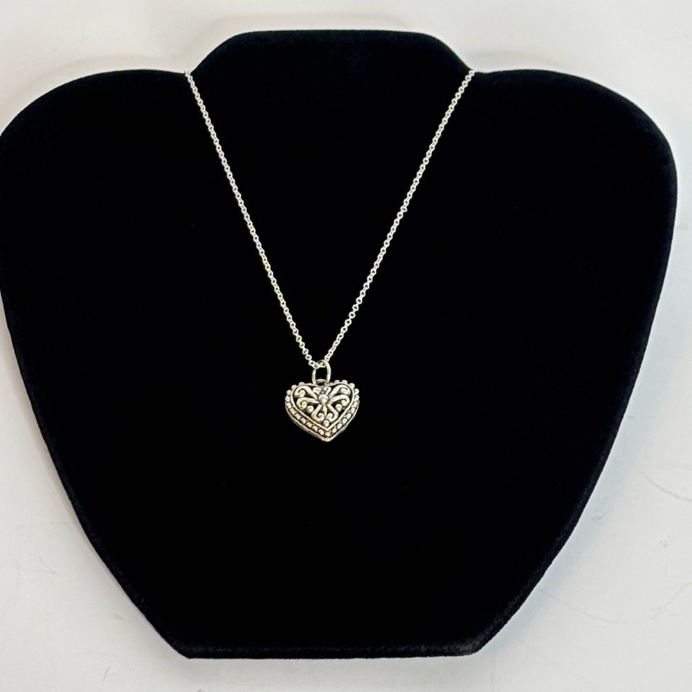 HEART NECKLACE